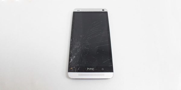 Reparação a HTC One M7 (Touch + Display)
